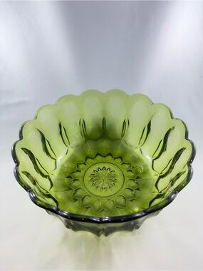 Vintage Indiana Glass Lotus Blossom Avocado Green Serving Bowl 9”